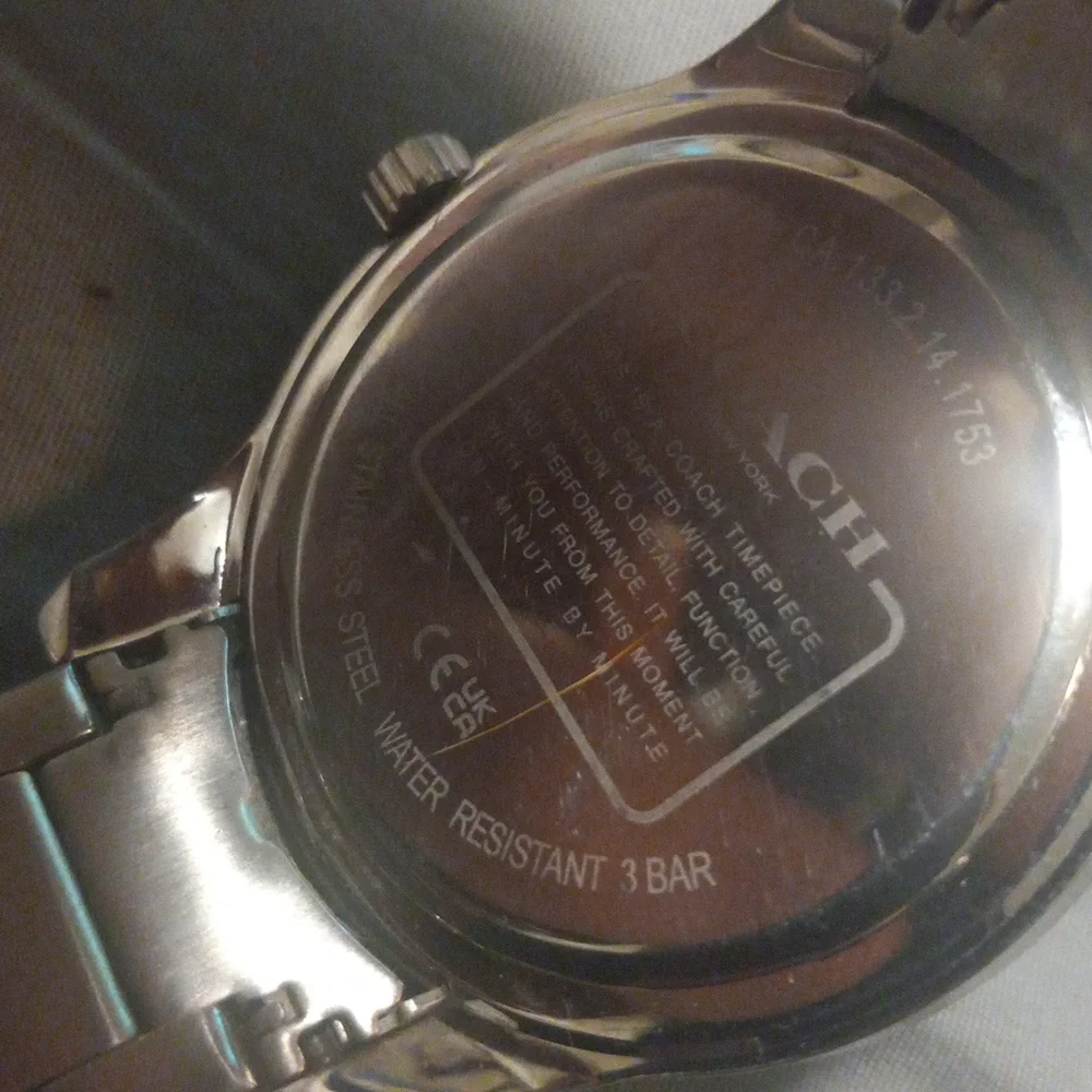 Genuine Coach watch - Picture 3 of 3